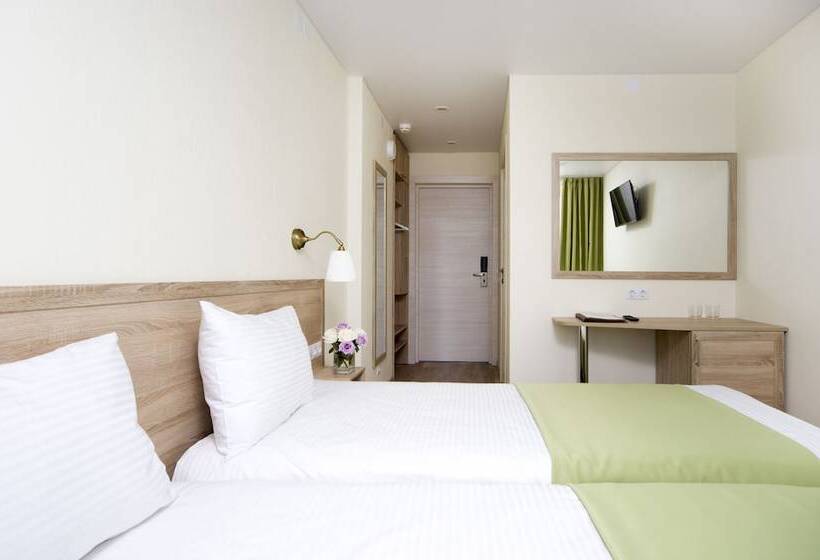 חדר סופריור, Repinskaya