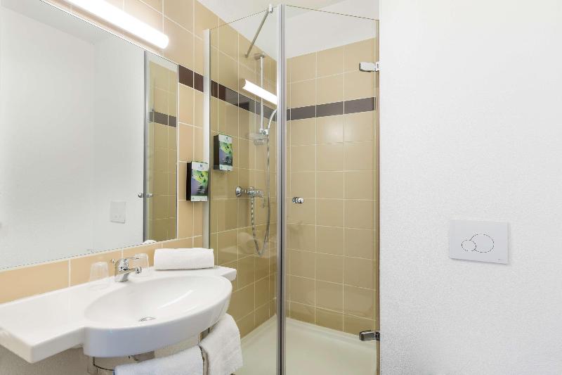 Номер Стандарт, Sure Hotel By Best Western Saint Amand Les Eaux