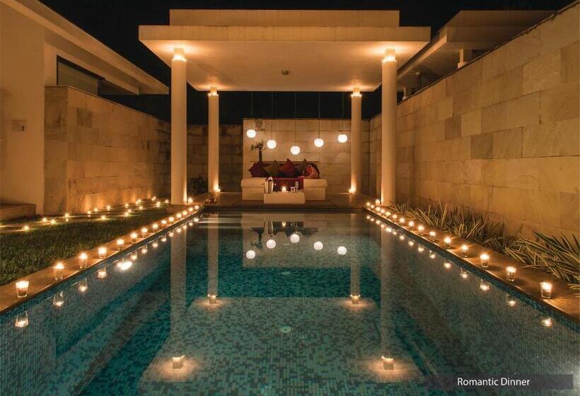 ویلای یک اتاق خوابه با استخر شنا, The Serai Chickmagalur