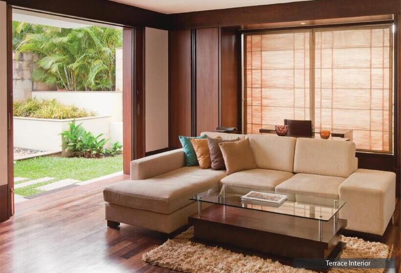 اتاق استاندارد با تراس, The Serai Chickmagalur