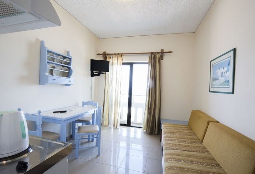 דירת חדר בקומת קרקע, Mandy Suites