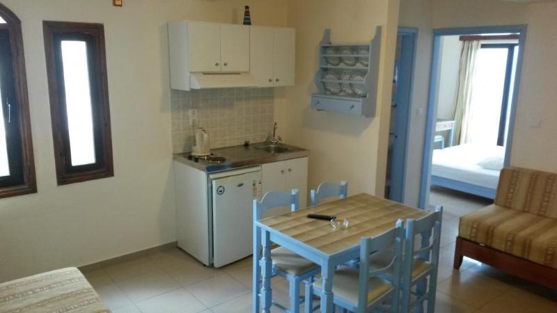 Апартаменты 1 Спальня Вид на Море, Mandy Suites