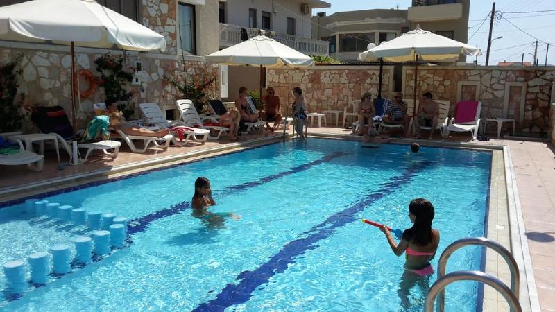 סטודיו סטנדרט נוף לים, Mandy Suites