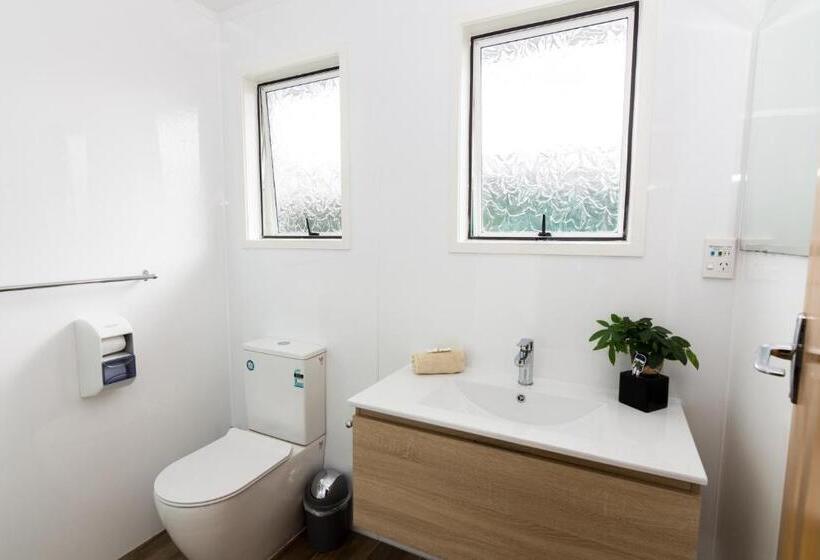 آپارتمان خانوادگی, Kaitaia Motor Lodge