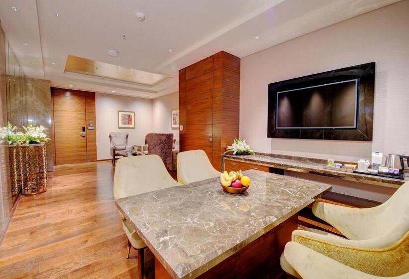 سوئیت پرزیدنت, Niranta Airport Transit Hotel & Lounge Terminal 2 Arrivals