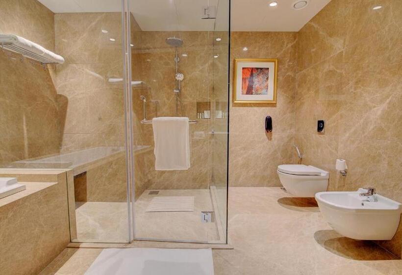 سوئیت پرزیدنت, Niranta Airport Transit Hotel & Lounge Terminal 2 Arrivals