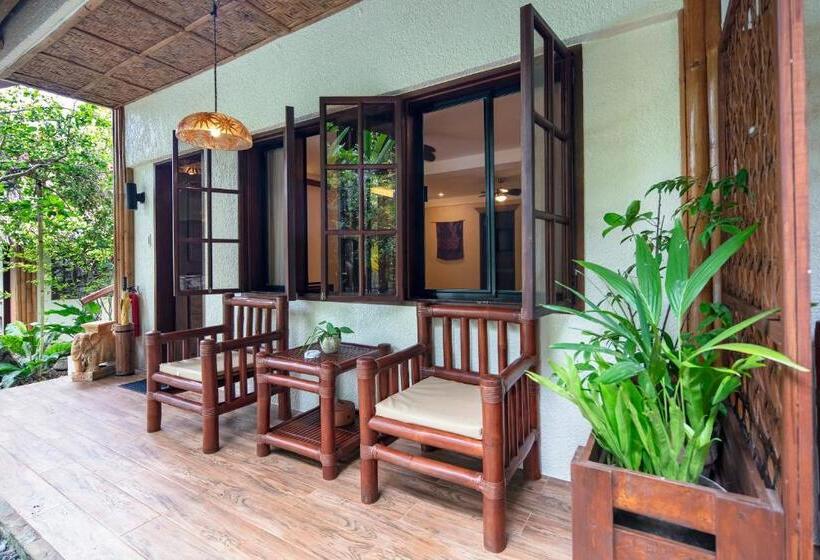 اتاق سوپریور با چشمانداز باغ, Oasis Resort