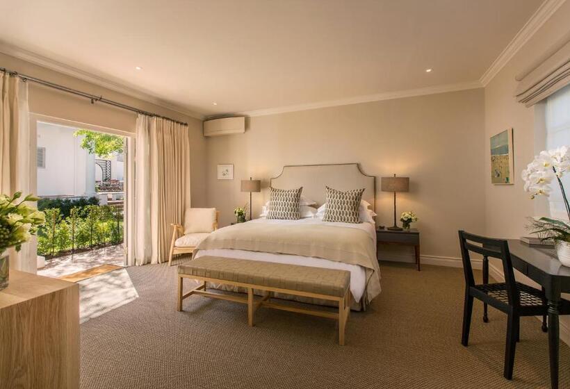 اتاق کلاسیک, Leeu House