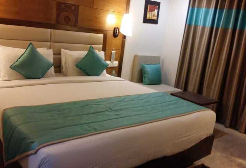 חדר דלוקס, Pride Biznotel Vadodara