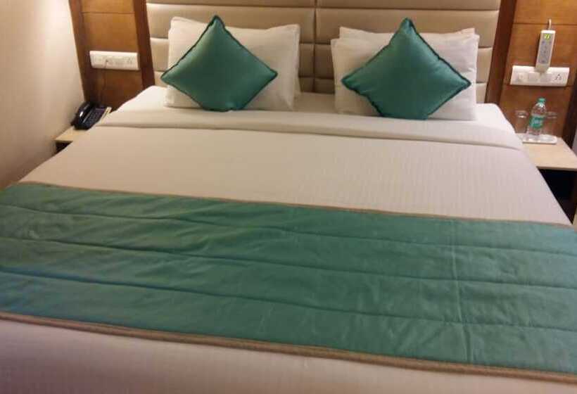 חדר דלוקס, Pride Biznotel Vadodara