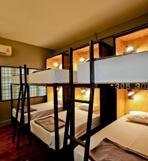 تختخواب در اتاق مشترک, Bangkok Bed And Bike