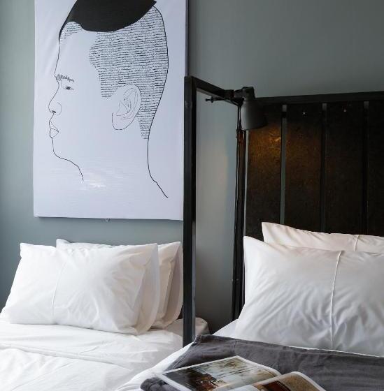 اتاق خانوادگی, Bangkok Bed And Bike