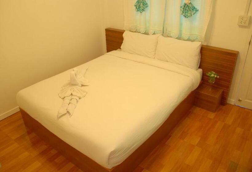 デラックスルーム, Baan Luang Harn