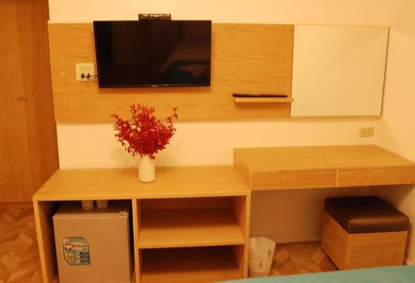 プールビュースタンダードルーム, Baan Luang Harn