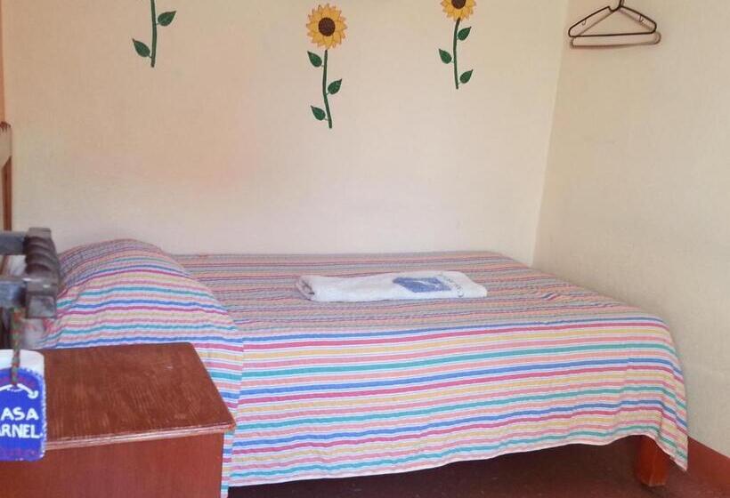 اتاق استاندارد یک تخته با سرویس بهداشتی مشترک, Casa Arnel