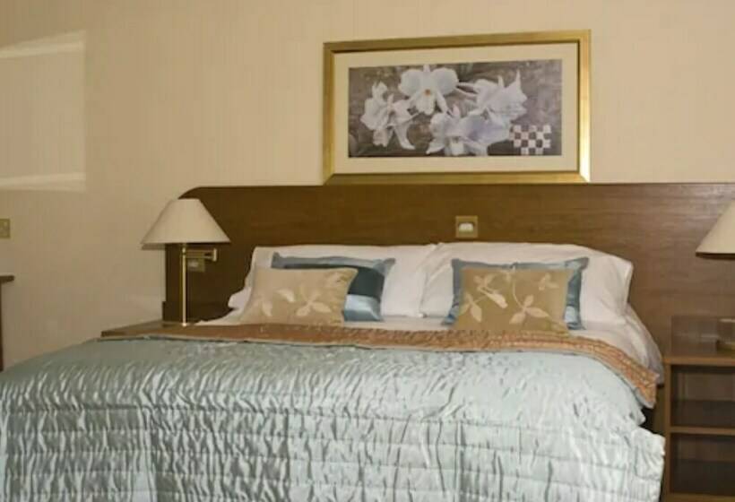 חדר סטנדרט, Charlemont Arms