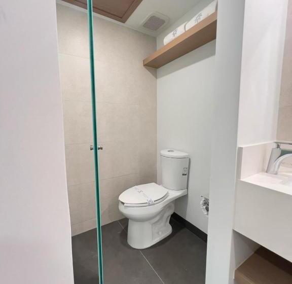 豪华房间, Pacific