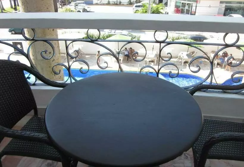 استودیوی استاندارد, Solamar Inn Mazatlan