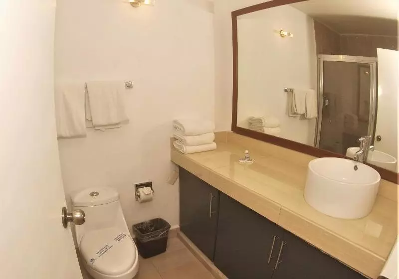 استودیوی استاندارد, Solamar Inn Mazatlan
