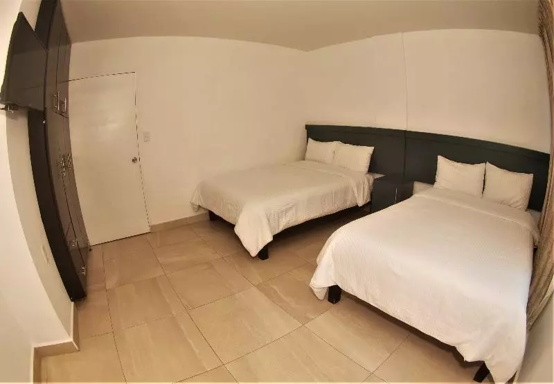استودیوی استاندارد, Solamar Inn Mazatlan