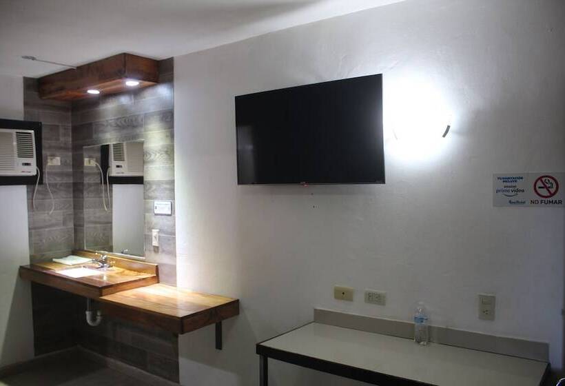חדר סטנדרט, Maxihotel Los Mochis