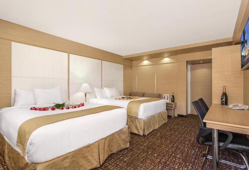 إستوديو قياسى, Ocean Beach Palace