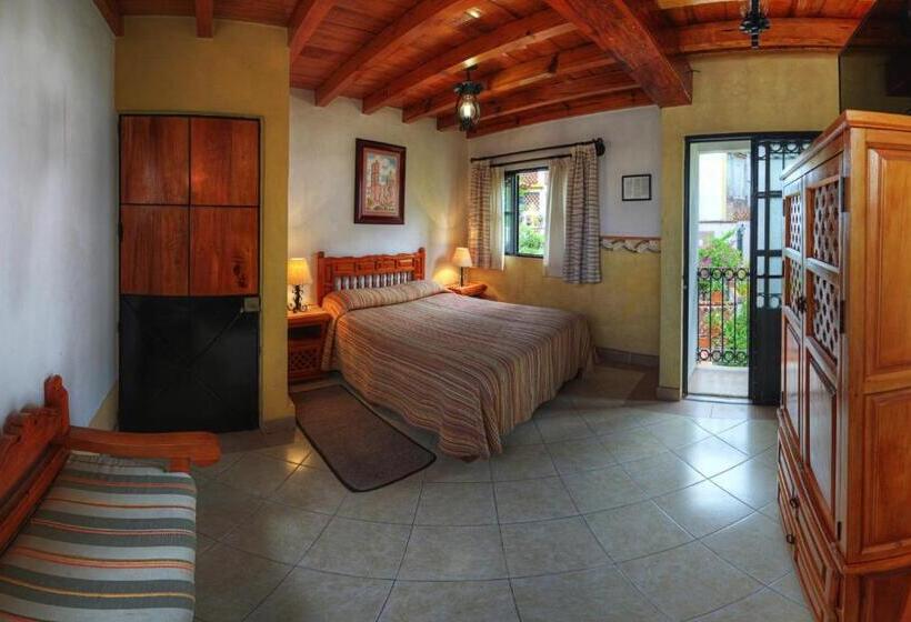 سوییت, Posada San Javier