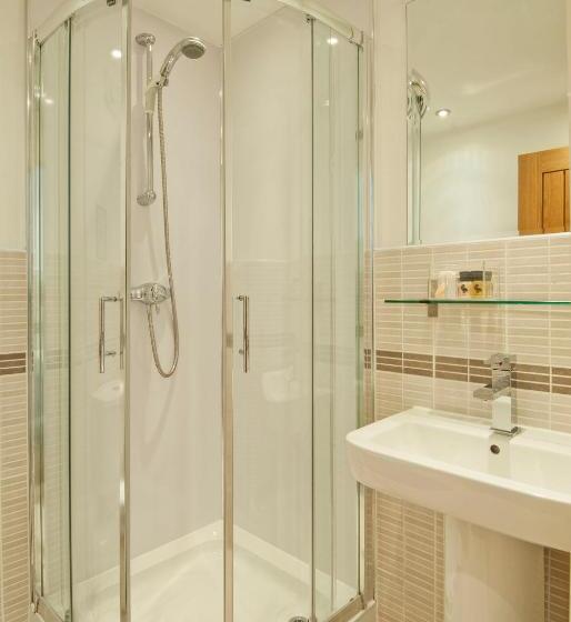 غرفة قياسية, The Bondgate Boutique