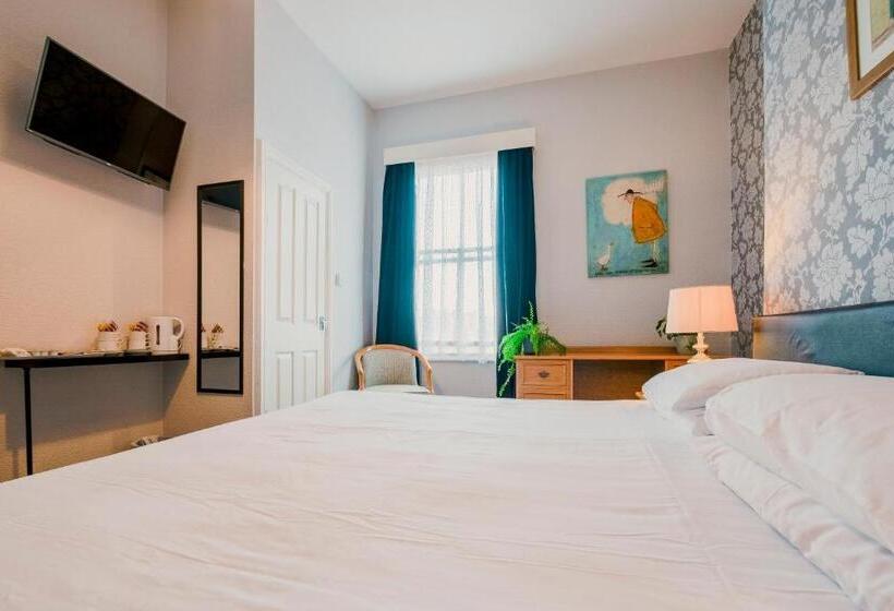 ファミリールーム, The Maynard