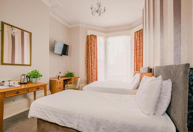 スタンダードルーム, The Maynard