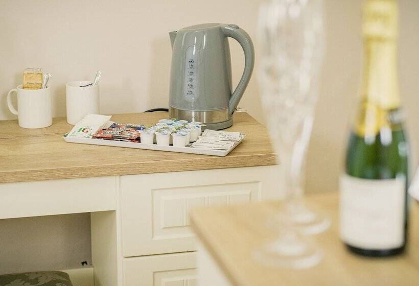 ファミリールーム, The Maynard