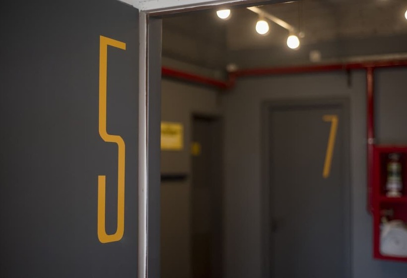 تختخواب در اتاق مشترک, Puerto Limon Hostel