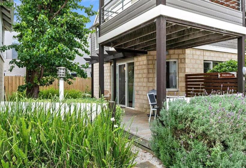 סוויטה דלוקס, Seahaven Village