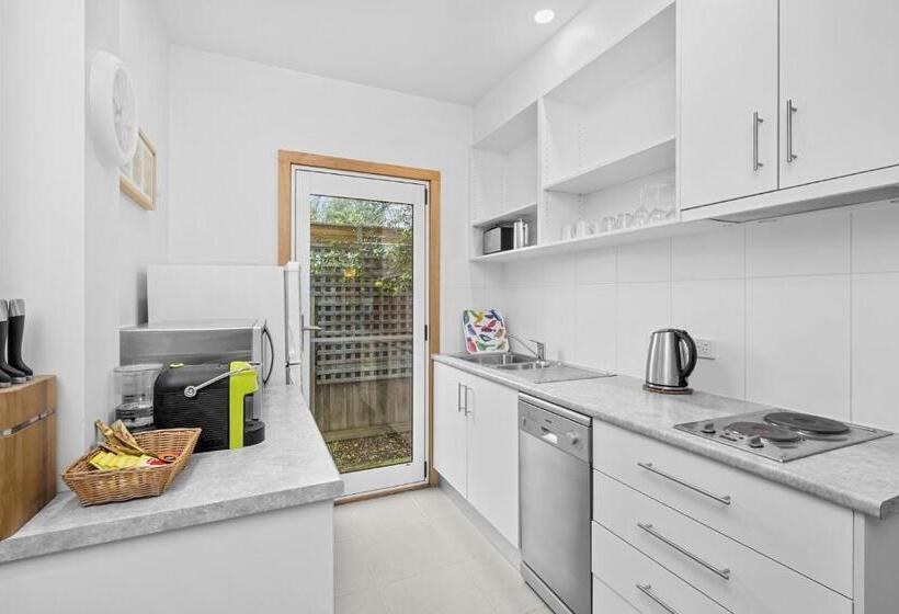 סוויטה דלוקס, Seahaven Village