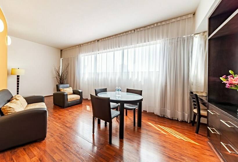 جناح جونيور, Suites Teca Once