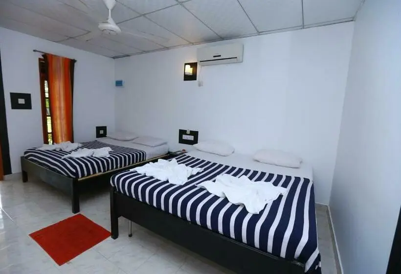 ファミリールーム, Eco Hotel Black & White   Anuradhapura