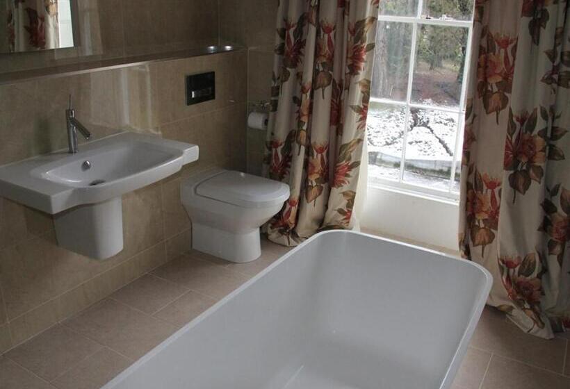 غرفة سوبيريور, Burnhopeside Hall