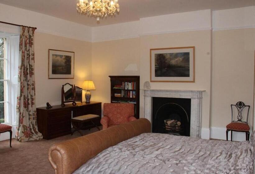 غرفة سوبيريور, Burnhopeside Hall