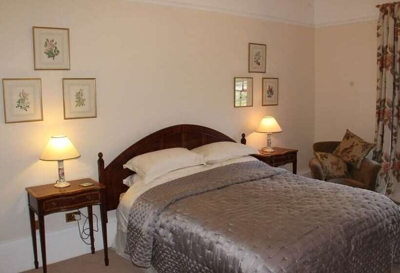 غرفة قياسية, Burnhopeside Hall