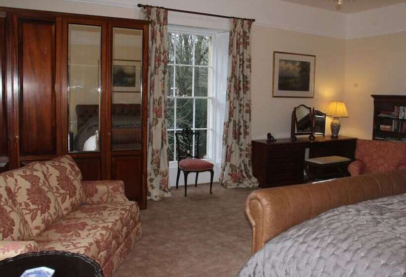 غرفة سوبيريور, Burnhopeside Hall