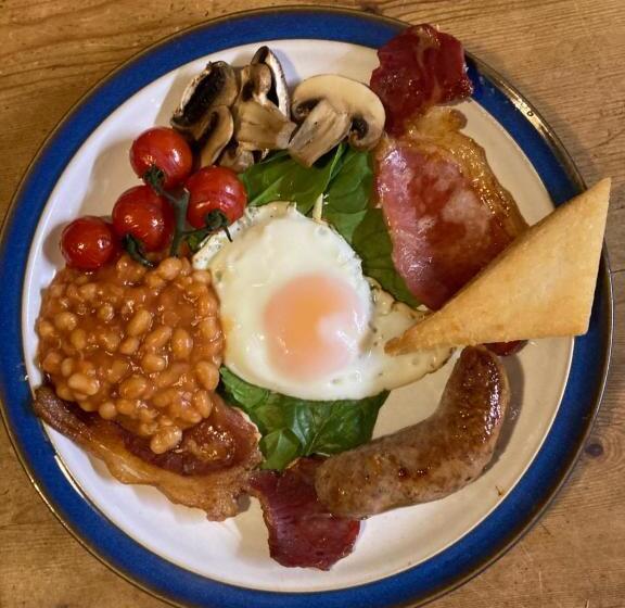 スタンダードルーム, Lisle Combe