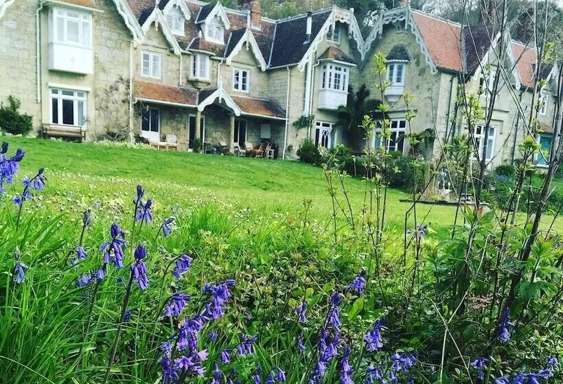 スタンダードルーム, Lisle Combe