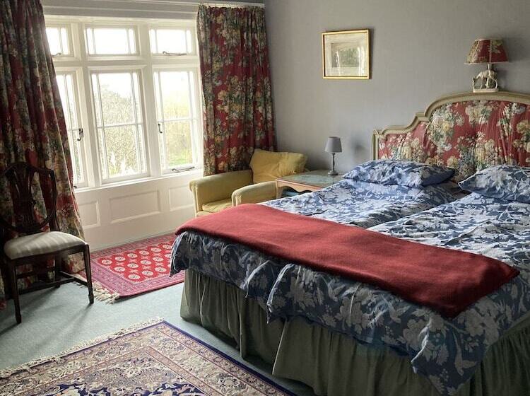 スタンダードルーム, Lisle Combe