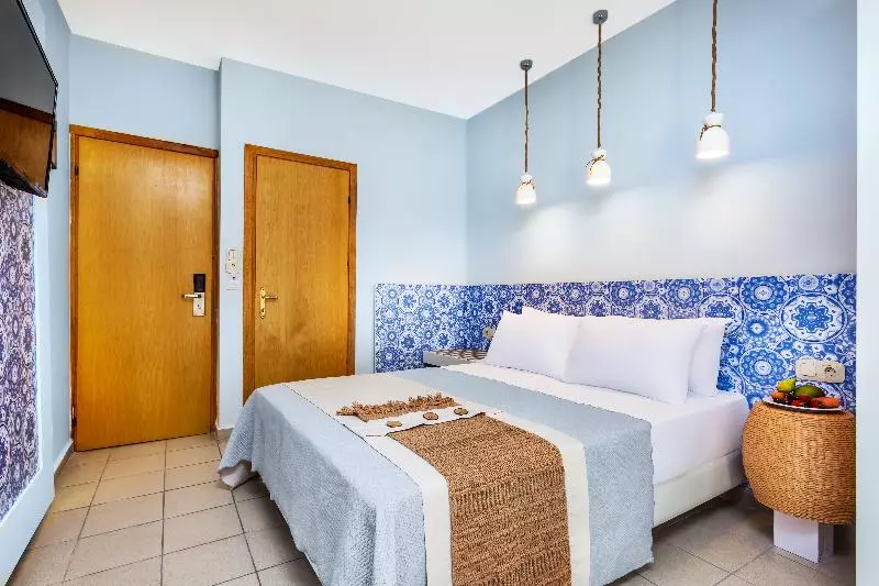 Chambre Standard, Core Hotel Polychrono