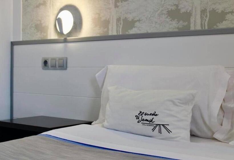 스탠다드 룸, El Sueno De Jemik