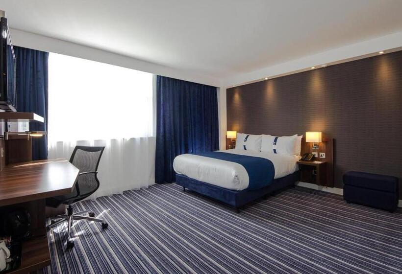 חדר סטנדרט, Holiday Inn Express Middlesbrough   Centre Square, An Ihg