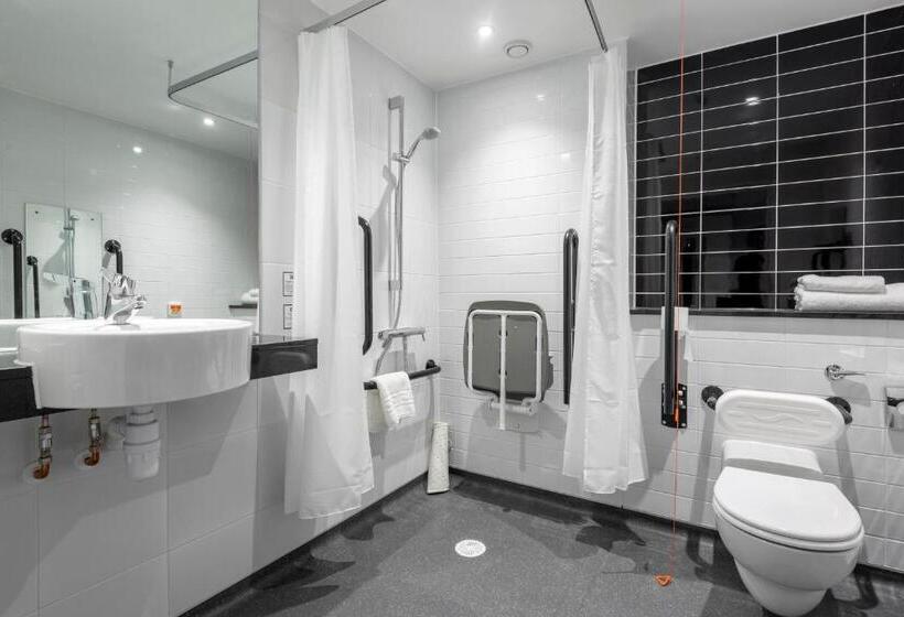 חדר סטנדרט, Holiday Inn Express Middlesbrough   Centre Square, An Ihg