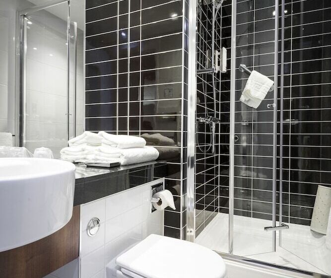 חדר סטנדרט, Holiday Inn Express Middlesbrough   Centre Square, An Ihg