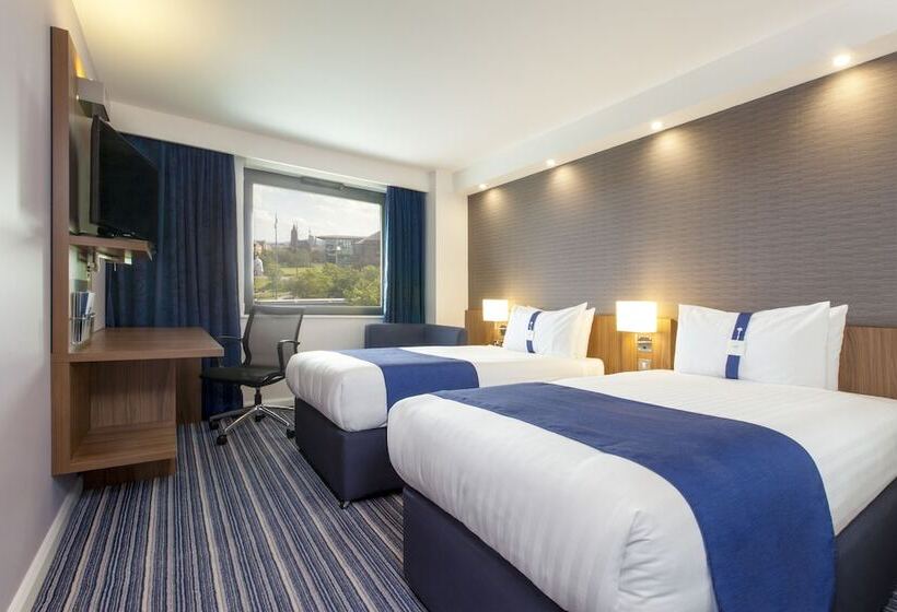 חדר סטנדרט, Holiday Inn Express Middlesbrough   Centre Square, An Ihg
