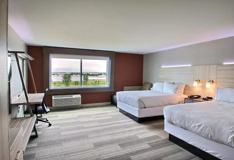 身障者適用スイートルーム, Holiday Inn Express & Suites Fond Du Lac, An Ihg